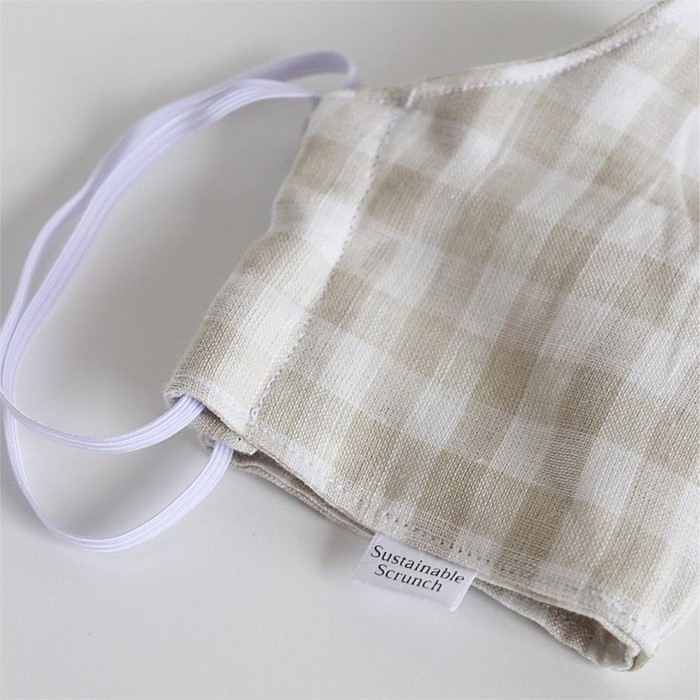Face Mask in Beige Gingham