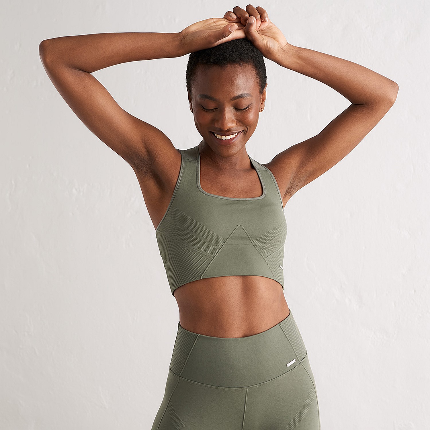 Olive Motion Seamless High Support Bra, Sports Bras